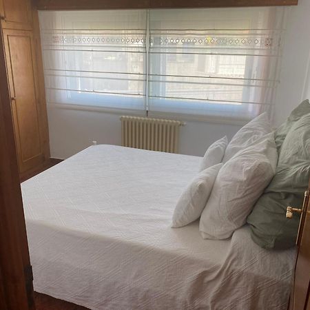 Chalet Adosado Independiente En Vigo - Canido Oya Esterno foto